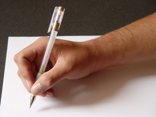 paper-hand-pen
