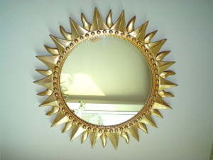 mirror-sun-shape