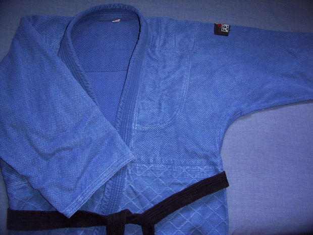 blue-martial-art-dress